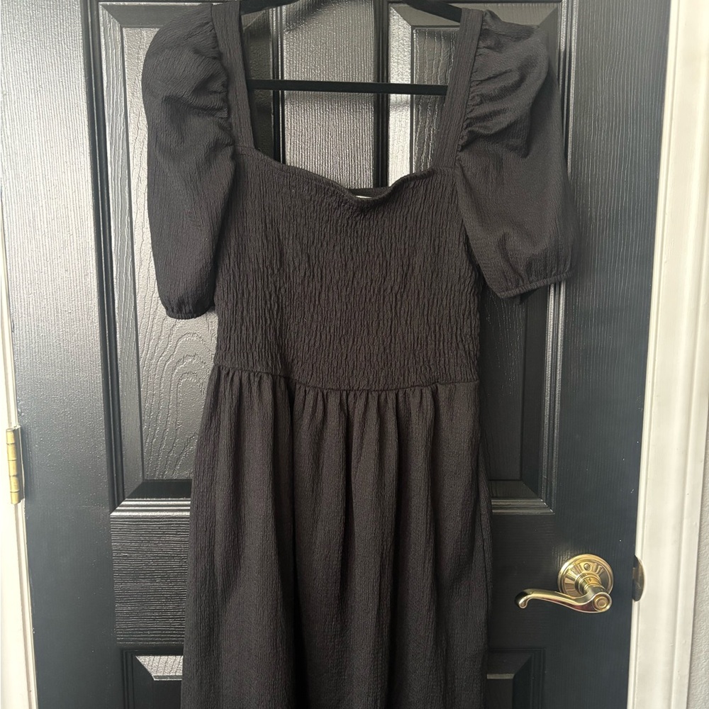 H&M Black Textured Dress
